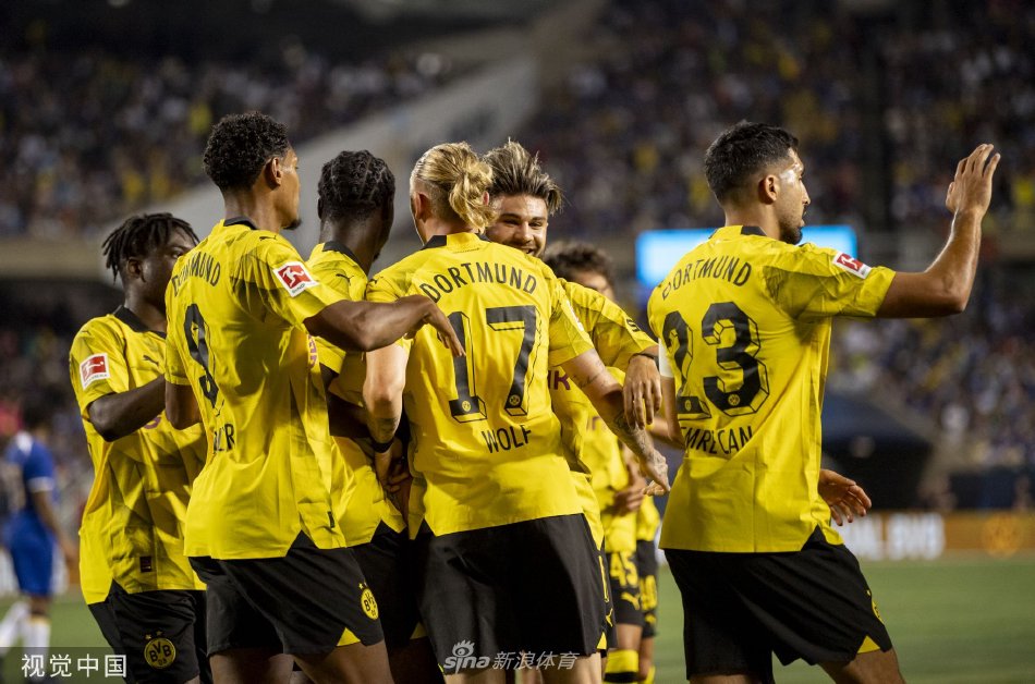 确保她们在 确保她们在