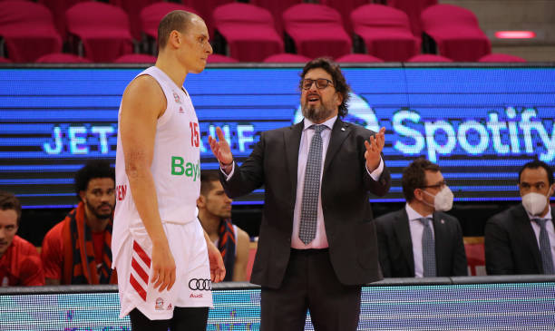 每位参赛选 每位参赛选