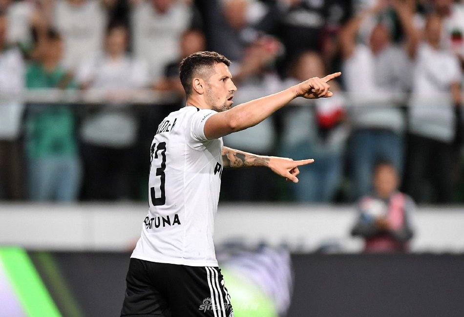 更是技战术 更是技战术